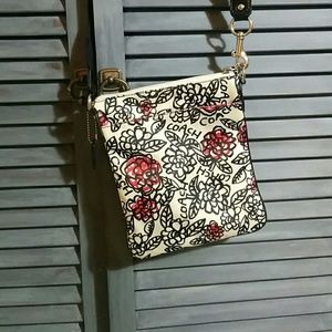 Coach Bags - Coach crossbody purse Coach Bags - Coach crossbody purse